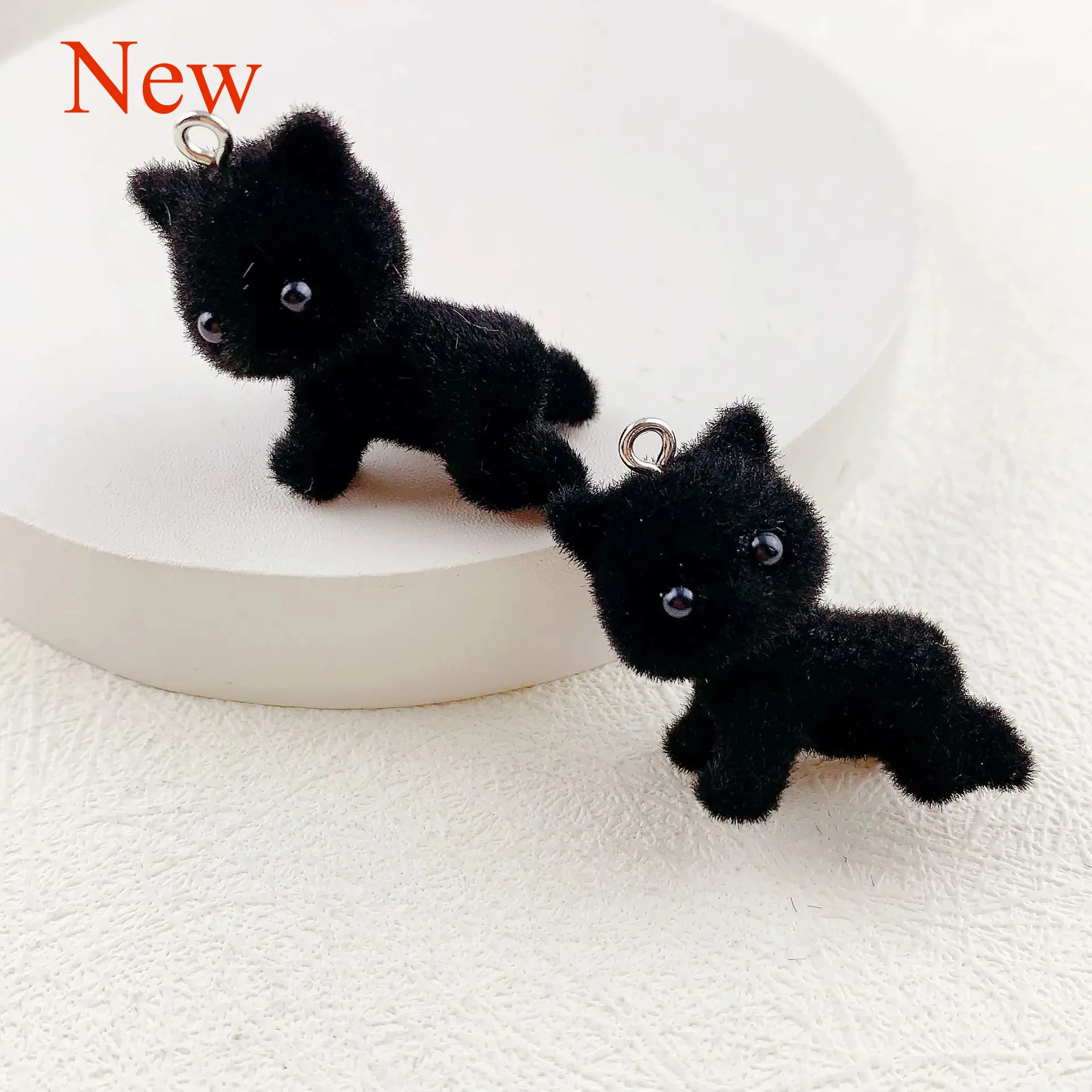 20Pcs 3D Mini Flocking Lying Cat Resin Charms Cartoon Cute Animal Plush Pendant For Bag Keychain Earring DIY Crafts Jewelry Make