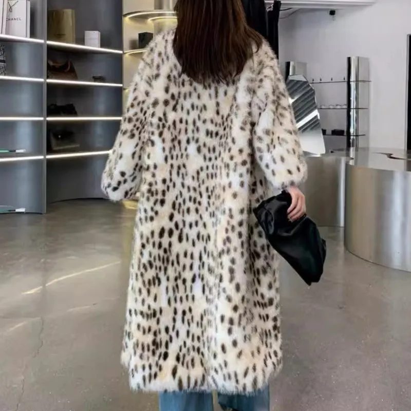 

2025 Women Korean Style Knit Lapel Ruffled Faux Fur Trench Coat Fox Raccoon Winter Warm Plush Street Vintage Daily Fur Outwear
