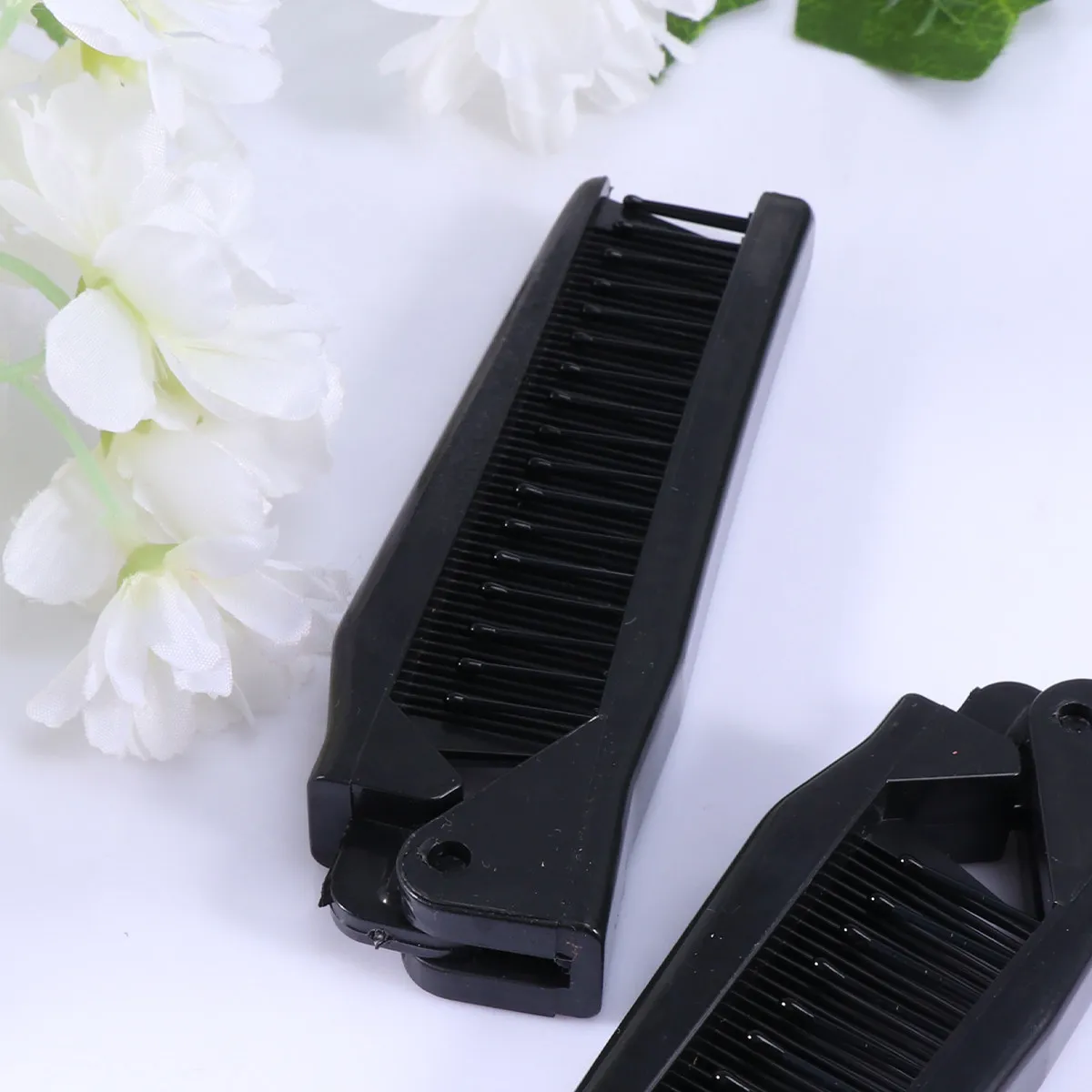 

5Pcs Portable Folding Anti-Static Hair Comb Mini Pocket Size Double-Sided Teeth Design for Travel Home Salon Barber Styling