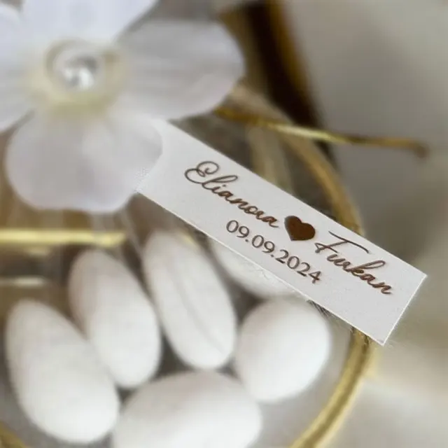Eleganckie etykiety na niestandardowe torby na prezenty ślubne Złota folia Ślubne chrzciny Baby Shower Etykiety Karty z imionami siedzenia Tylko etykiety