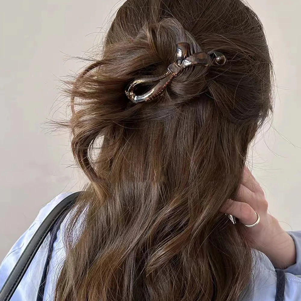 Fashion Banana Pin Vertical Clip High Ponytail Hair Clips For Women Korean Non-Slip Banana Hair Clip Summer Accessories Headwear