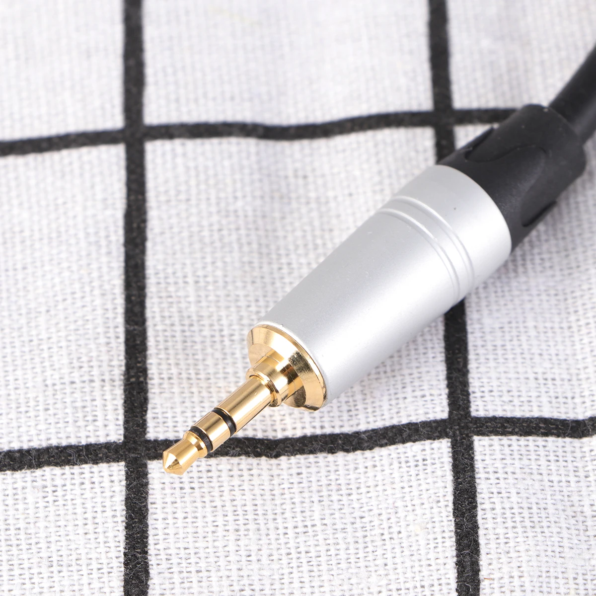 

0.3m 3.5mm Male to Xlr Male Audio Cable for Condenser Mic to Camera Pc Karaoke Splitter Connector Black Audio Cable