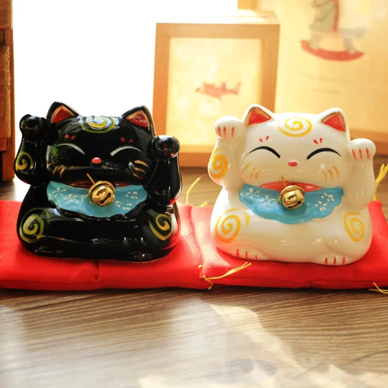 

North European Styles Ceramic Piggy Bank Black White Cat Creative Home Furnishing Ornaments Money Boxes Home Accessories NL 001