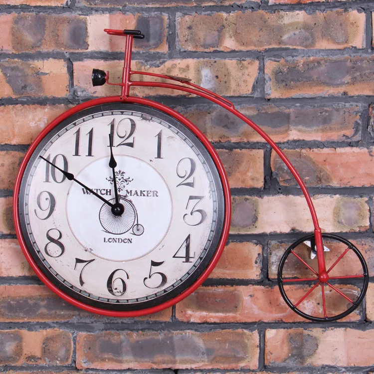 Retro American rural living room bedroom creative bicycle wall clock personality decoration clock wall decoration wall decoratio