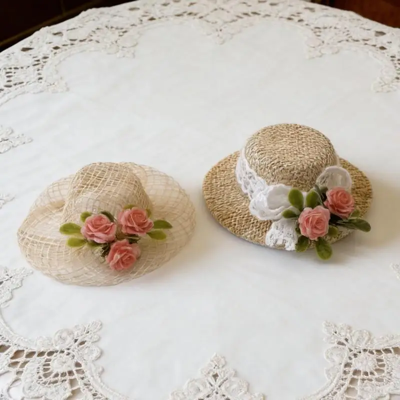 1pcs Dollhouse Miniature Scene Decor Prop Model Mini Hand-Woven Summer Straw Hat Sun Hat Mini Doll Hat DIY Pendant Accessory