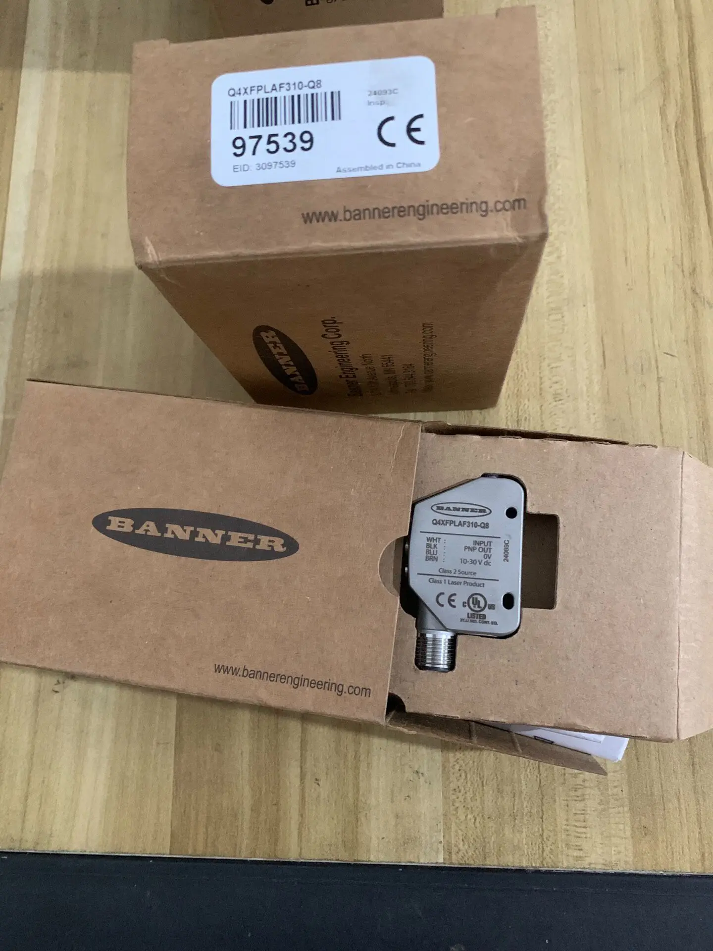 Banner laser displacement sensor Q4XFPLAF31-Q8 high quality