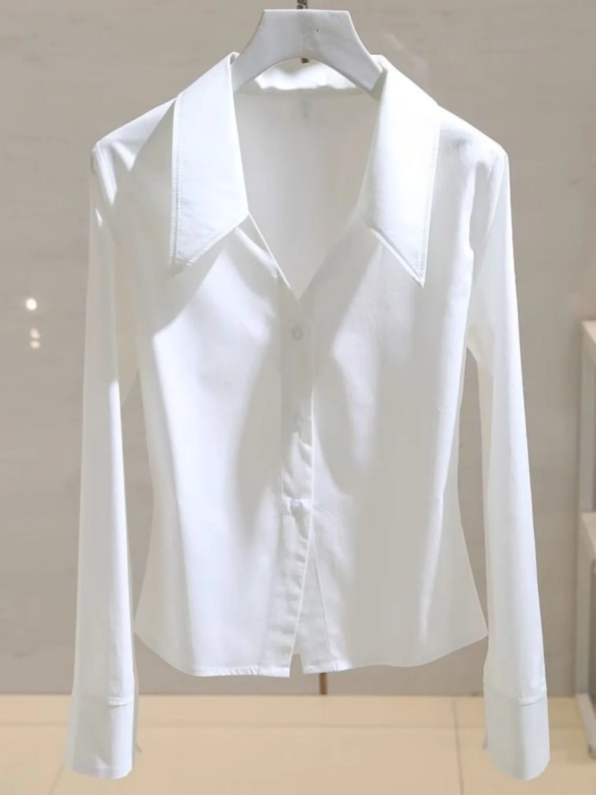 

Весенне-осенний женский топ в корейском стиле, белый, с V-образным вырезом, удлиненный, приталенный, в стиле сладко-пикантный, модный