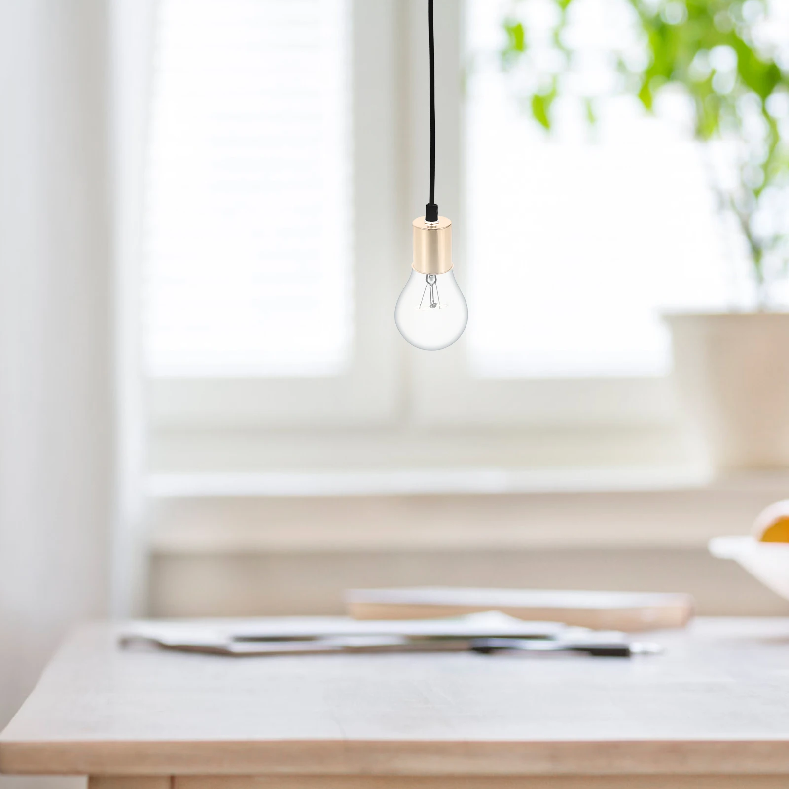 

2Pcs Lamp Holder E27 Socket Stable Hanging Light Bulb Base Replacement Hanging Light Cord Holder for Kitchen Living Room Dining