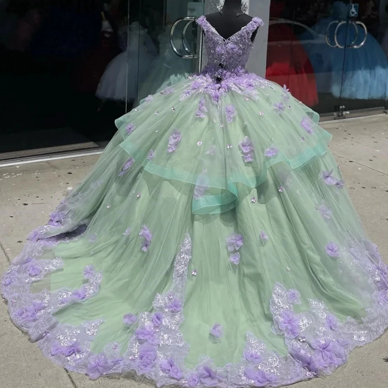 

Charming Luxury Princess 16 Girl Quinceanera Dresses Ball Gown V Neck Floral Applique Ball Gown Prom Party Dress Pageant 15 Girl