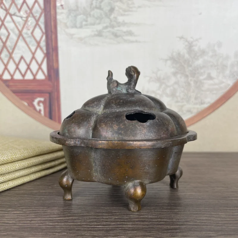 

Alloy Three-Legged Small Incense Burner Xuande Lion Lid Incense Burner Home Office Decoration Incense Burner Ornament