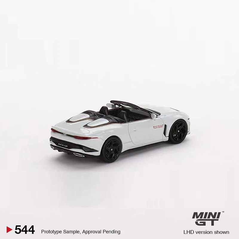 MINI GT 1:64 Model Car  Mulliner Bacalar Car Zero Alloy Die-Cast Vehicle #544 LHD Pearl White