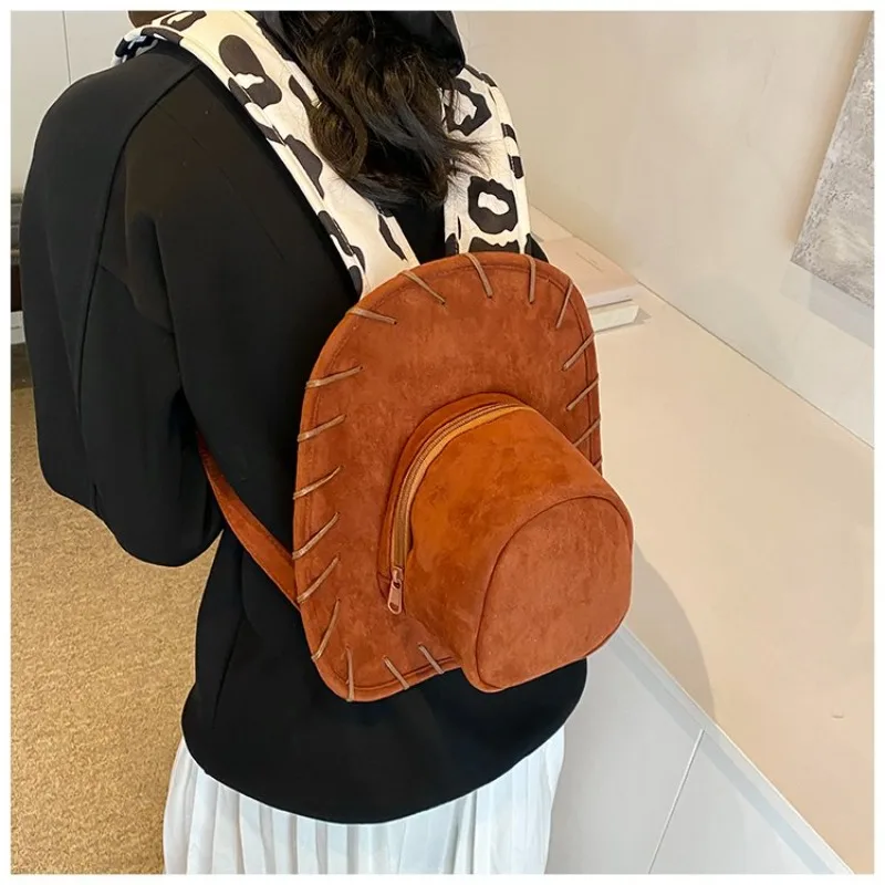 

Solid Interior Compartment Fashion Backpacks Large Capacity 2025 High Quality Bags for Women Zipper Velvet Women's Handbags