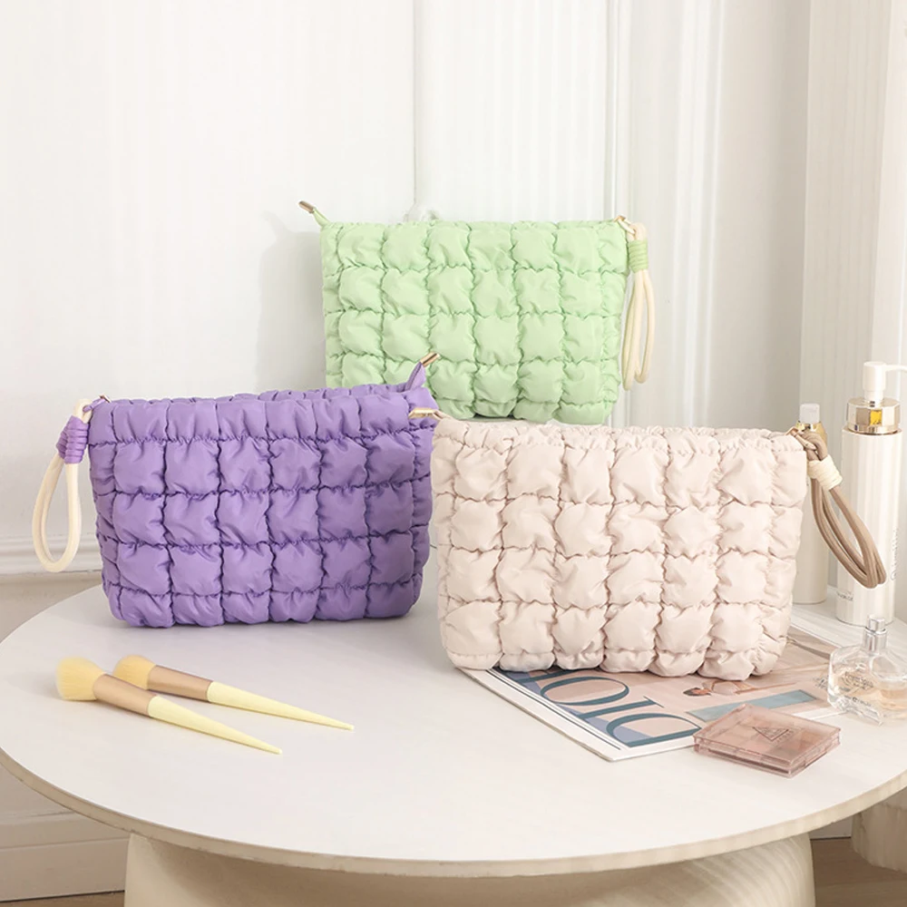 Cosmetic Bag Wear-Resistant Makeup Organizer Bag Puffer Quilted Makeup Bag Lightweight For Makeup Storage Daily Outings Home