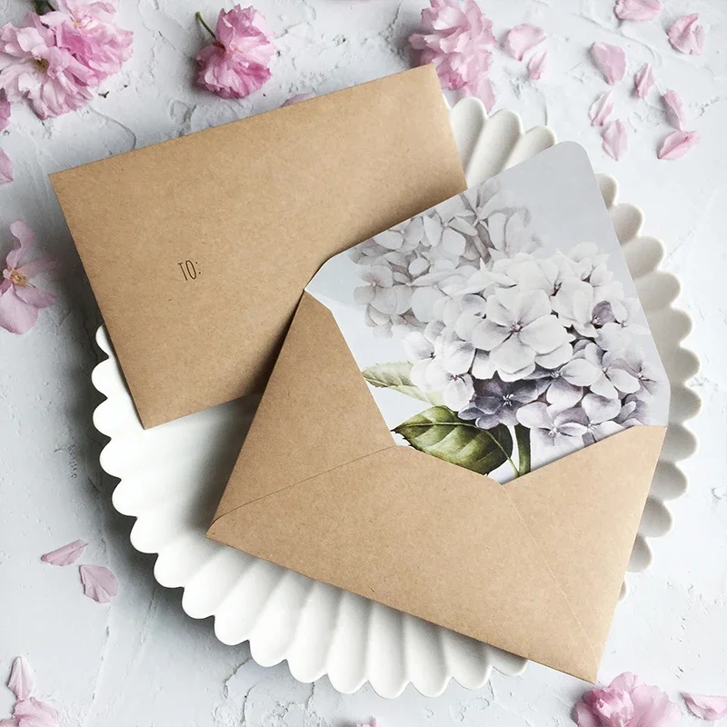 5Pcs/ Lot Custom 11x16.5CM Kraft Paper Envelope Colored Flowers Lining Pattern Gift Card Envelope Invitation Letter Envelope