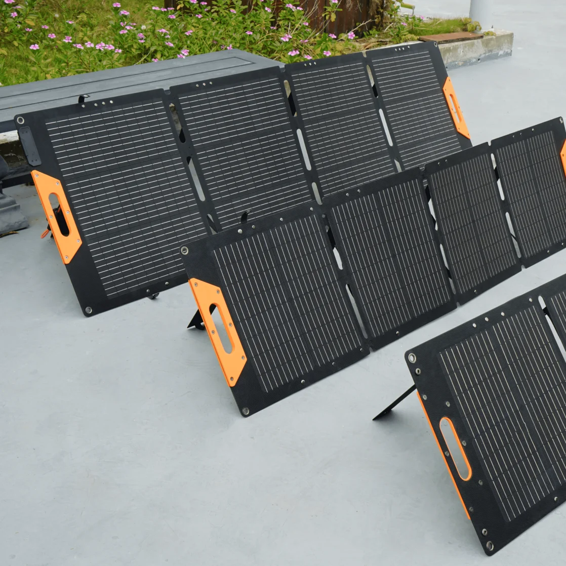 

Foldable Portable Solar Panel 120W Charger Mono 300W 100W