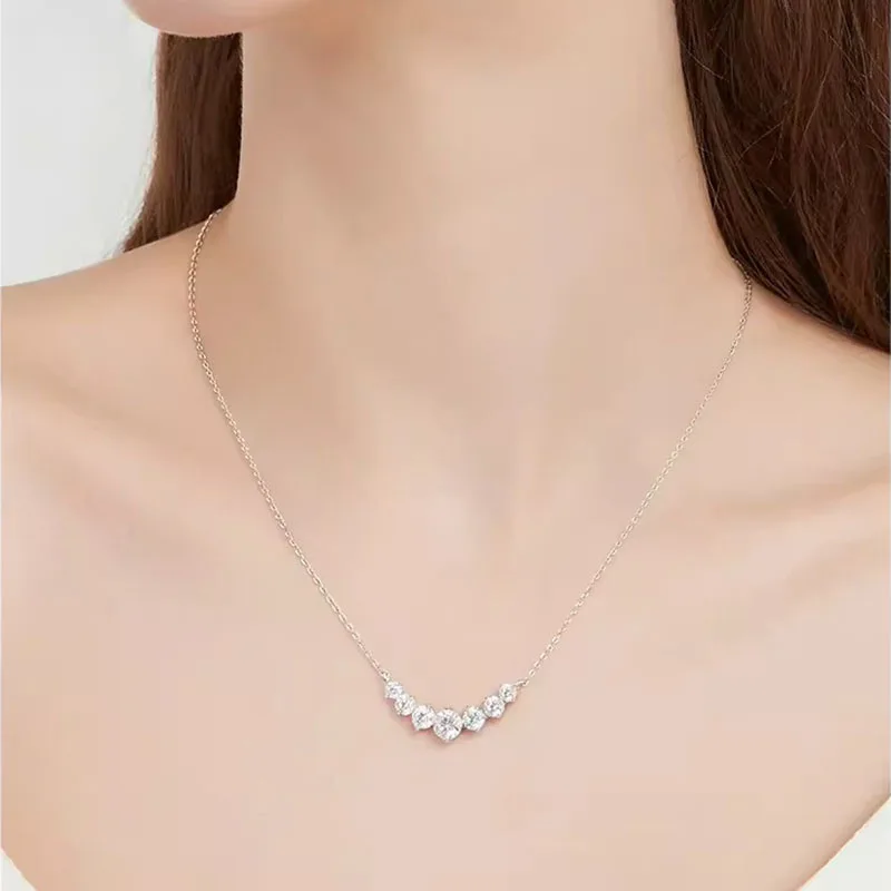 2023 New Trend Personalized U Smile Smiling Moissanite Necklaces For Women Fashion Silver Color Clavicle Chain Necklace Jewelry