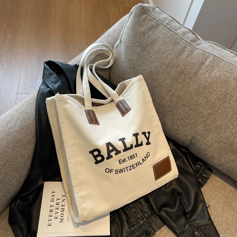 

2025 New Trendy Tote Bag for Women Large Capacity Minimalist Shoulder Bag Lightweight Handbag Luxury Work Commuter Purse