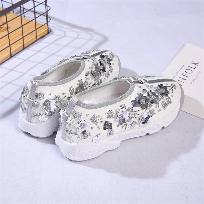 Spring Autumn Luxury Designer Crystal Women Casual Shoes Air Mesh Beaded Sequins Rhinestone Flower Sneakers Casual Flat Shoes