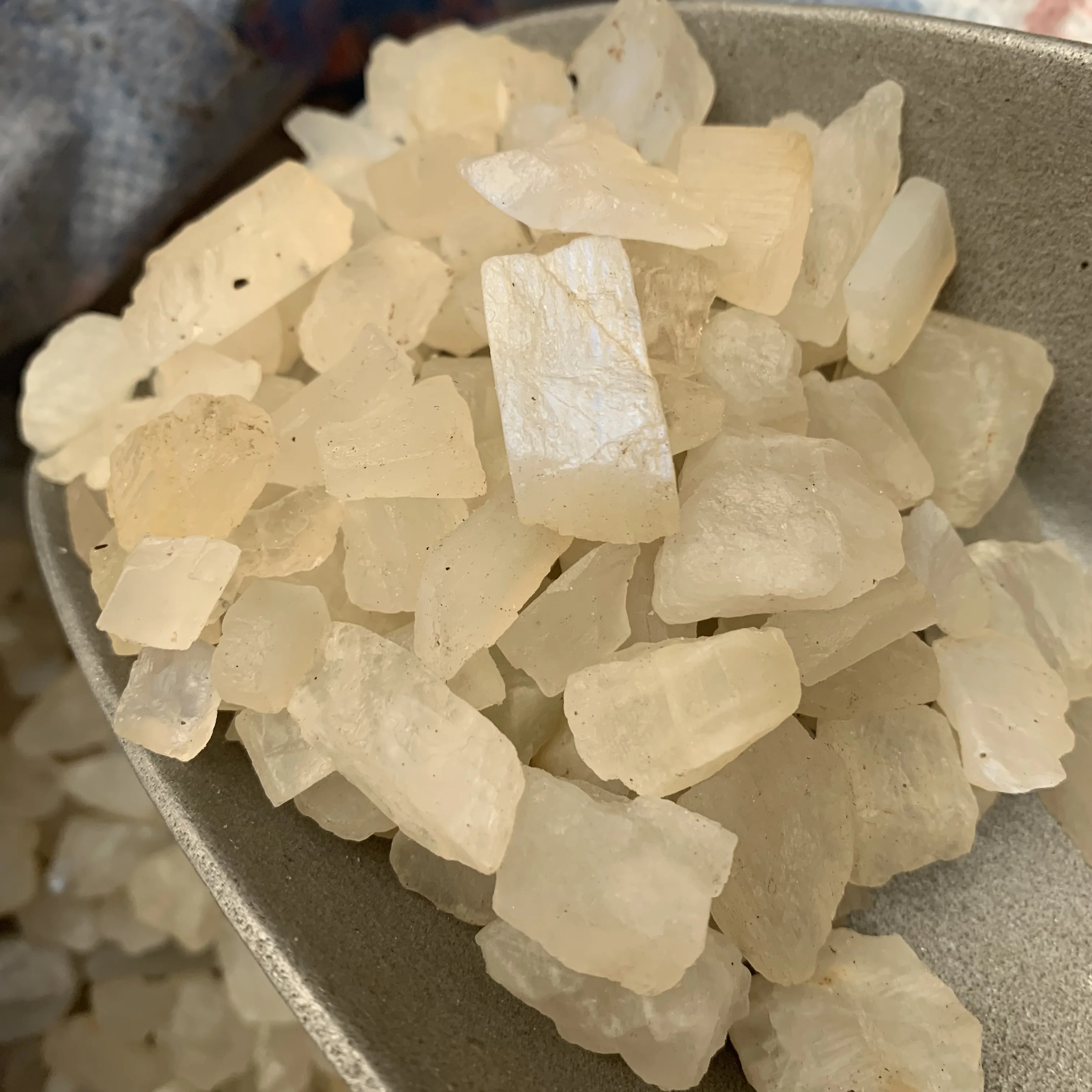 Natural Raw white Moonstone Crystal Rough Moonstone from Madagascar