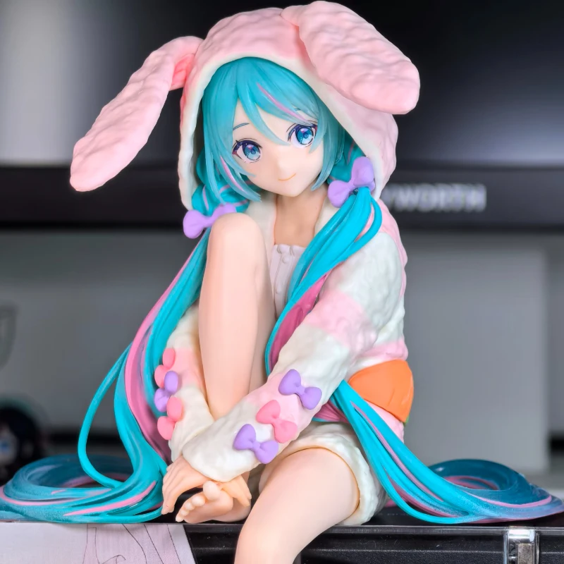 Hatsune Miku Noodle Stopper Figure Rabbit Ear Pajamas PVC Model Statue For Desk Room Decor Gift