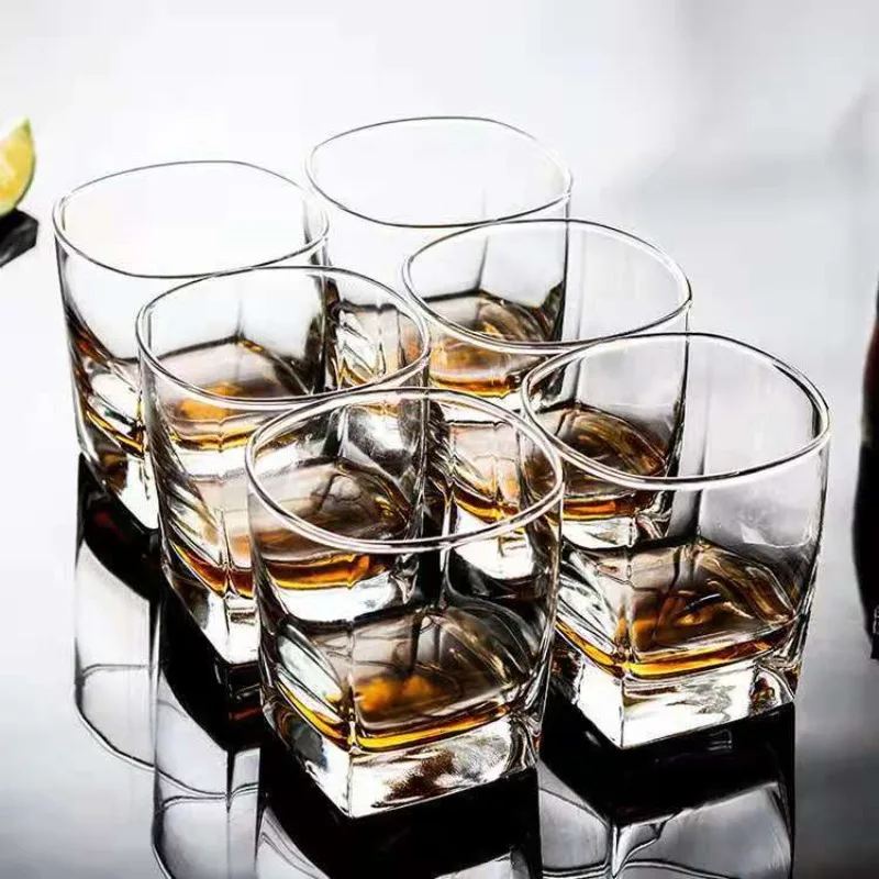 Juego de 1/2/4 Uds. De vasos de vidrio de fondo grueso de 235ml/8,1oz, exquisitos vasos cuadrados de vidrio para whisky, tazas gruesas, venta al por mayor, taza de vidrio cuadrada