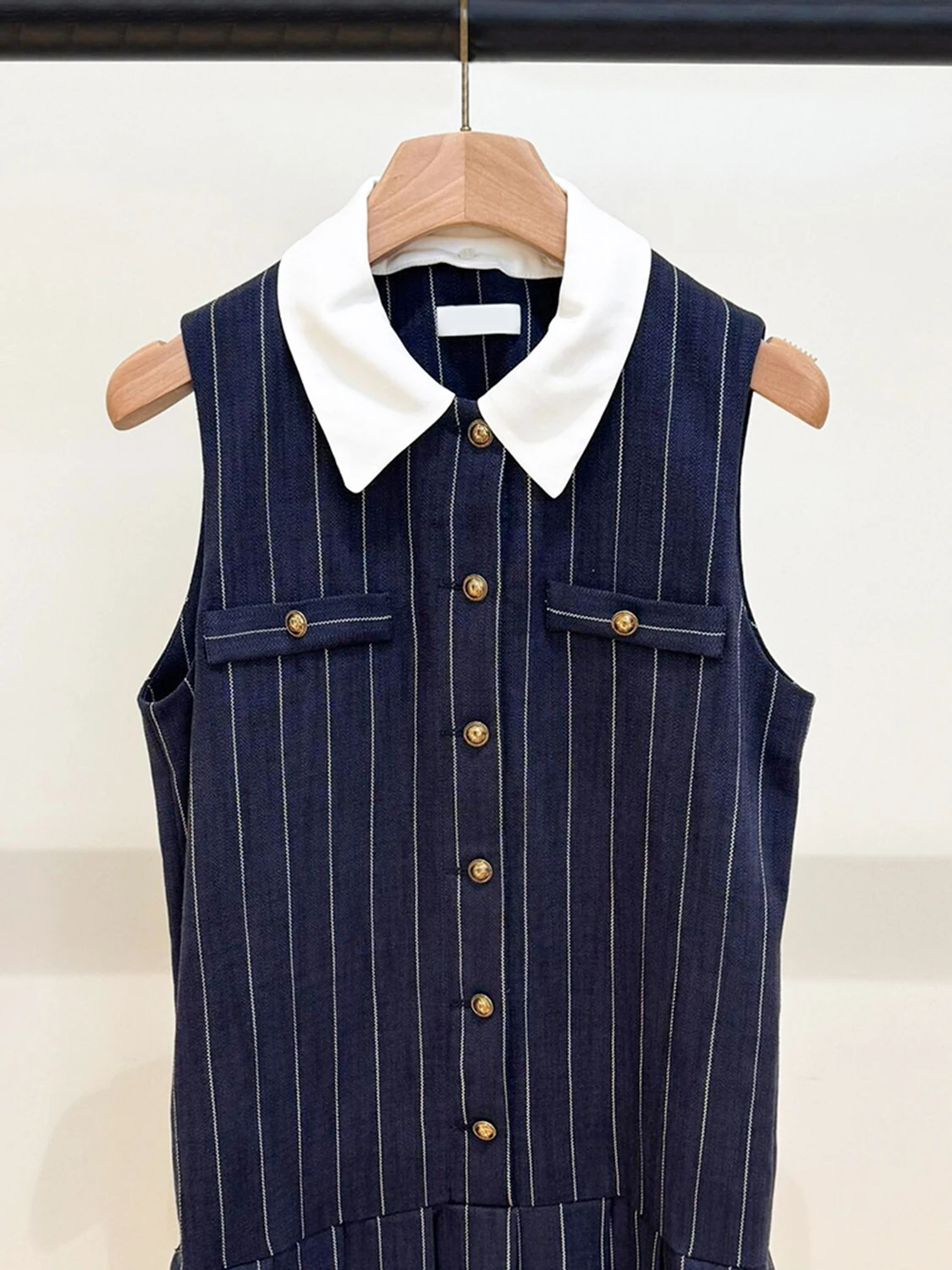 Vestido Sem Mangas de Estilo Pequ e E para Mulheres, Vestido de Moda Fena com tras e Pregas para o Outono