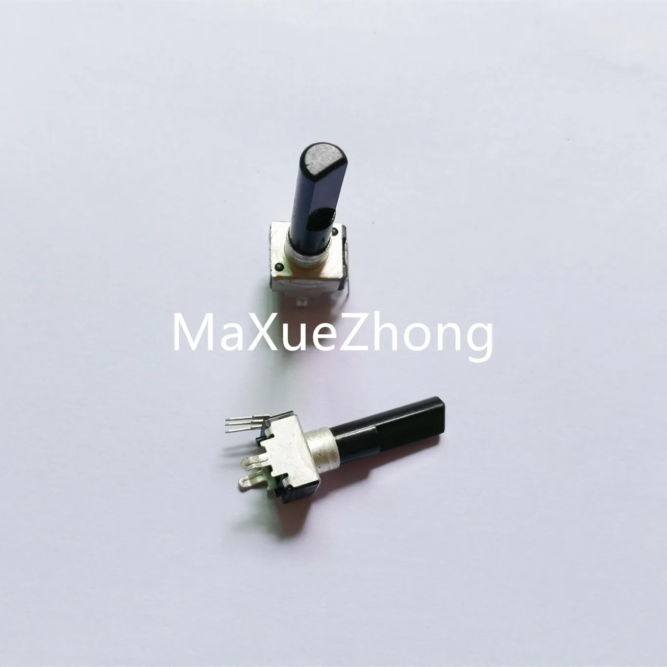 Original new 100% mixer half shaft C203 potentiometer C20K single potentiometer maintenance parts (SWITCH)