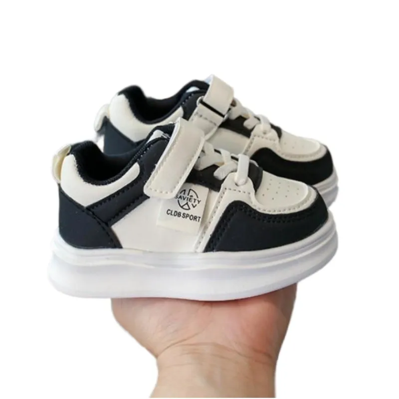 

Детские спортивные туфли 2026: Новинка весны-осени, модные кожаные кеды для мальчиков и девочек, милые повседневные туфли для детей