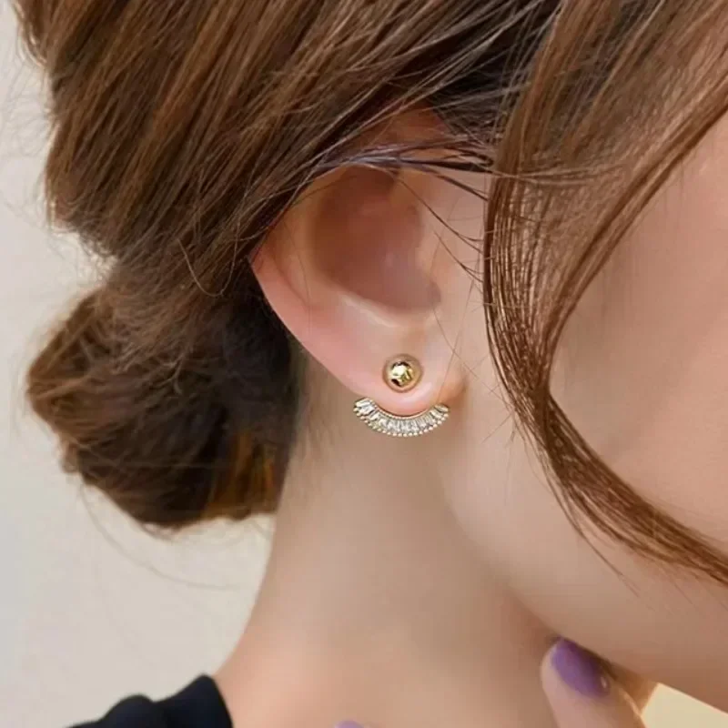 New Trend Fan-shaped Earrings Ms. Two Wearing Methods Personality Rhinestone Geometry Earrings Women Fashion Jewelry