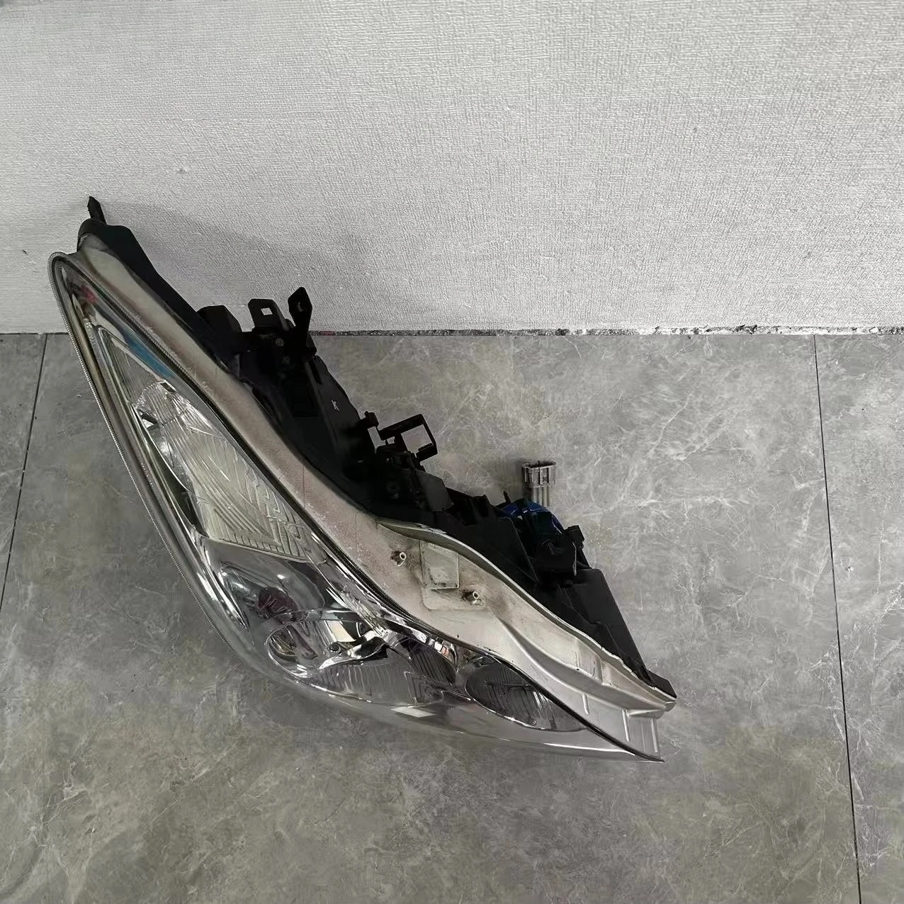 

Automotive lighting system head Suitable for IG25 G37 automotive headlamps High quality modified headlamps