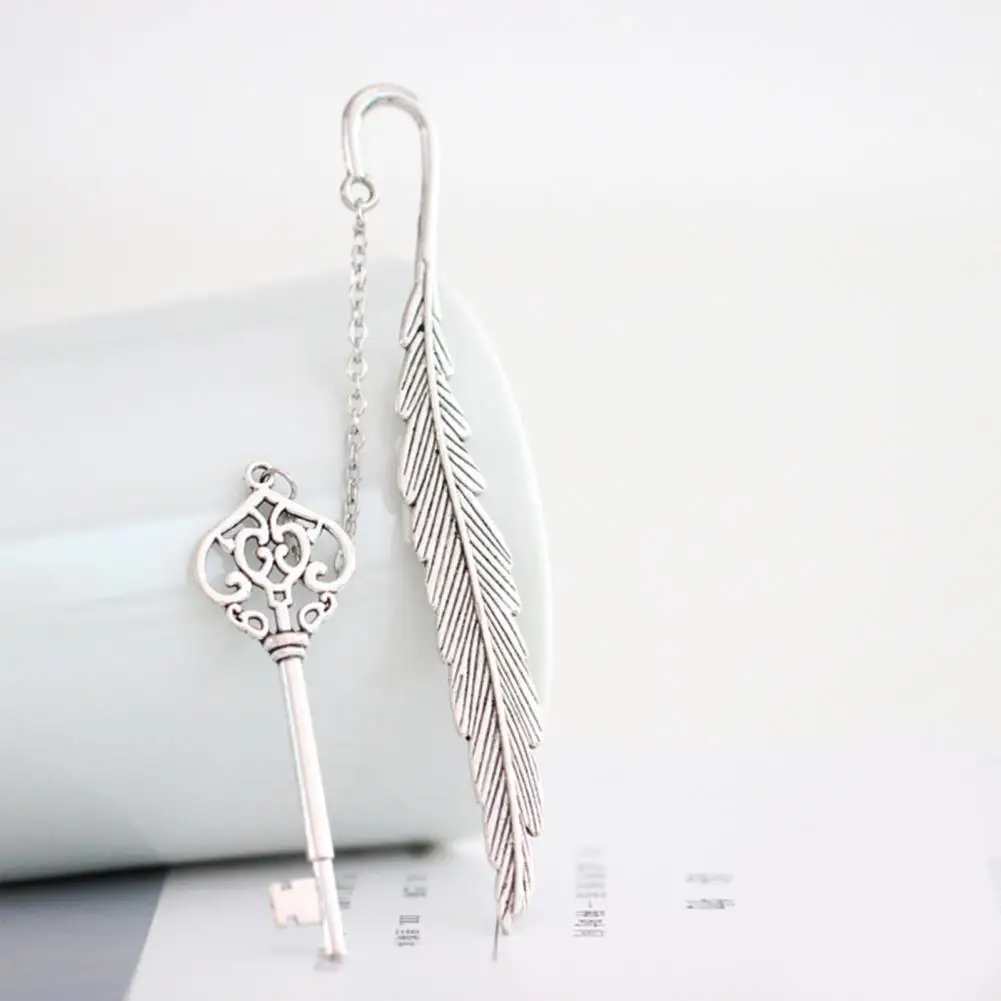 Metal Feather Bookmarks Leaf Flower Key Tassel Pendant Vintage Style Alloy Feather Cutout Bookmark High-quality Reading Tools