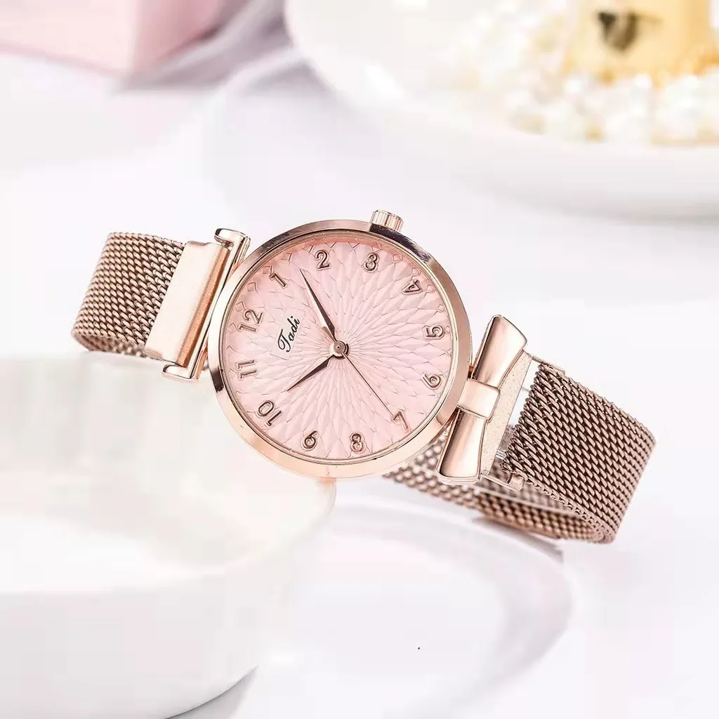 2023 New Stylish Luxury Women Watch Bracelets Sets Gold White Ladies Quartz Watches Creative Dresses Clock Gift Relogio Feminino