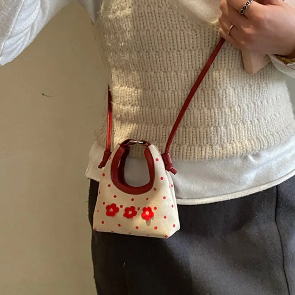 

Fashion Korean Style Flower Handbag Polka Dot Sweet Mini Crossbody Bag Pu Leather Versatile Bucket Bag Commuting