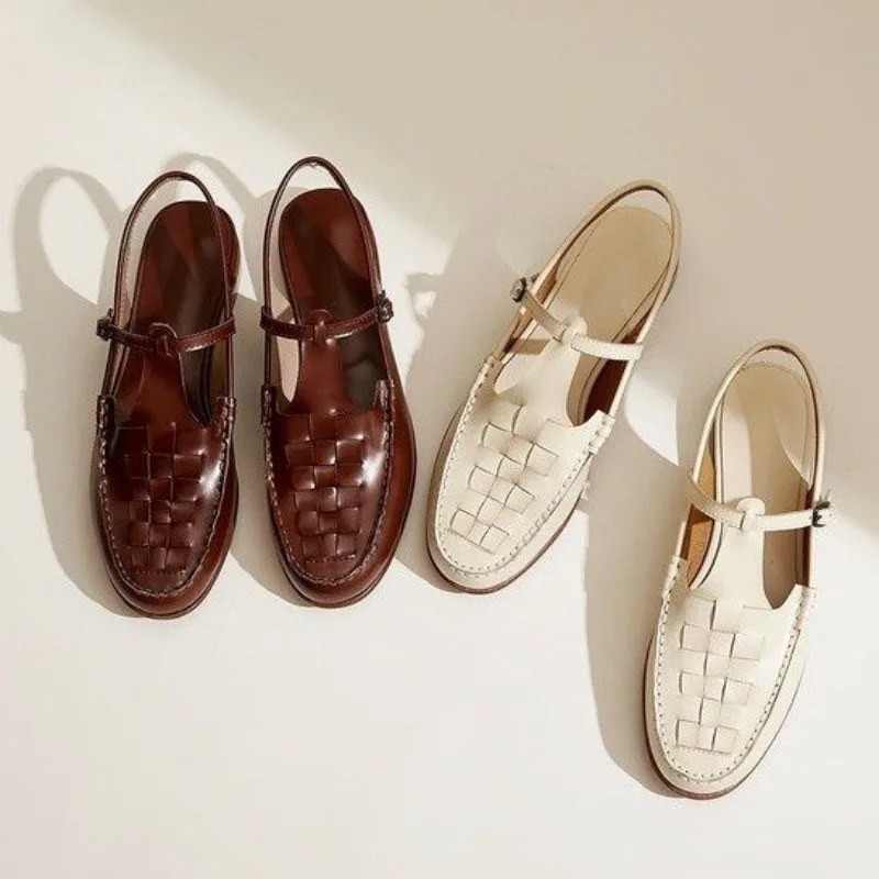 

New Flat Low-heeled Closed-toe Woven Buckle Vintage Casual Fashion Round-toe Low-heeled Solid-color Single Shoes Sneakers