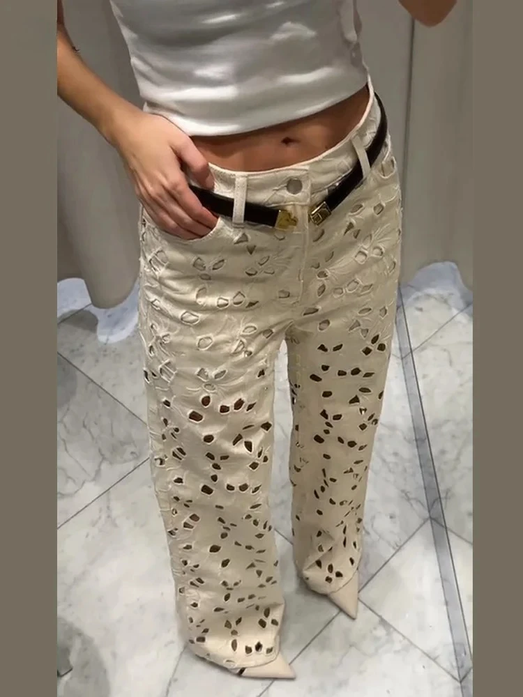 

Sexy Hollow Out Jean Women White Flower Baggy Hole Zipper Pocket Straight Long Pants Female 2025 Summer Elegant Lady Streetwears