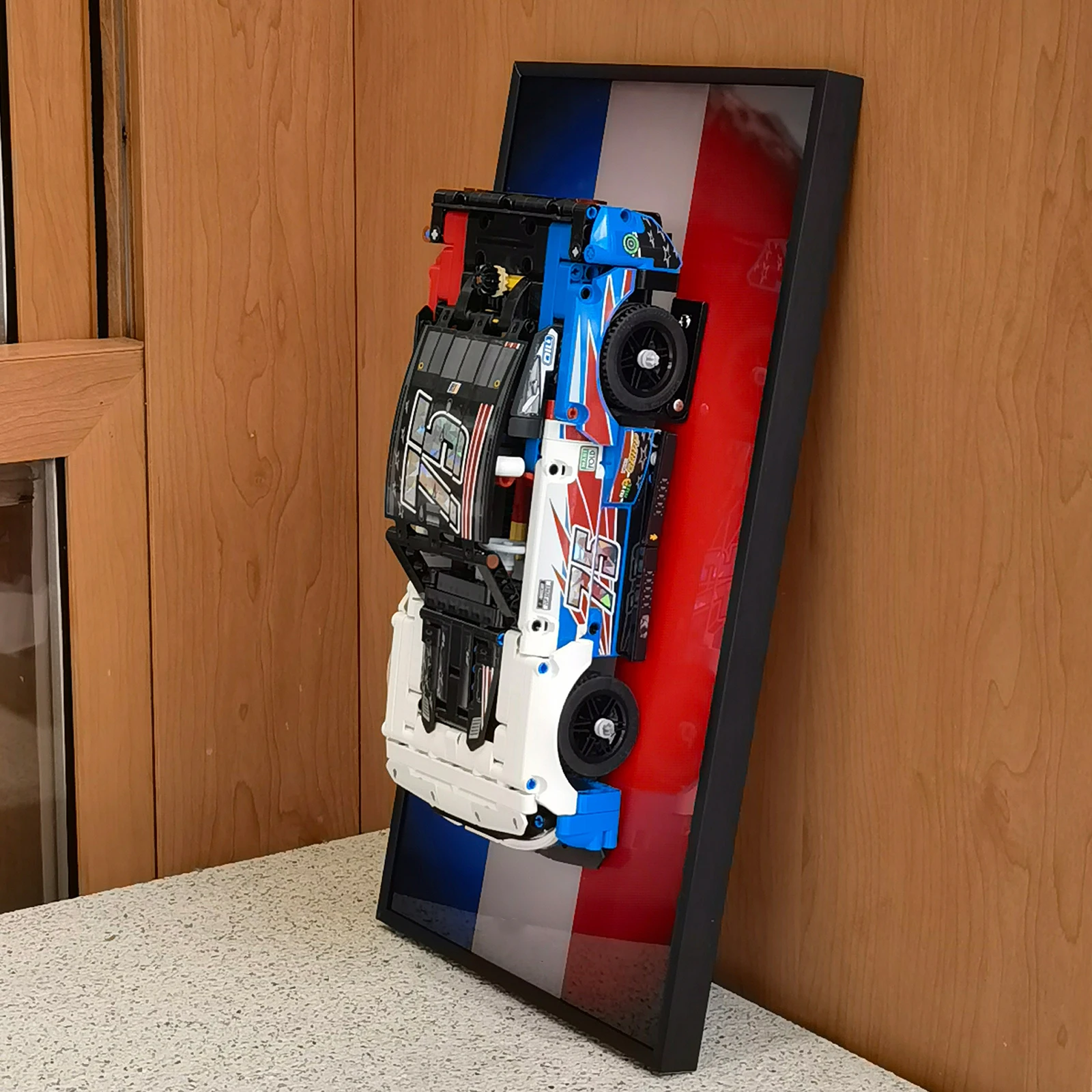 

Настенная панель для дисплея для Lego 42153 NASCAR Next Gen Chevrolet Camaro ZL1, настенная рамка для предметов коллекционирования для взрослых (без автомобиля)