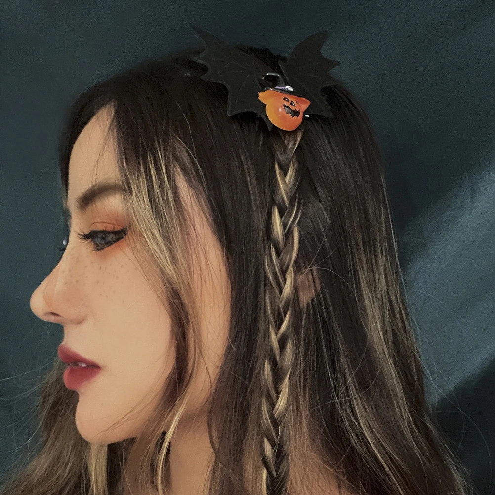 

4 Pcs Goth Skull Pumpkin Hair Clips Lightweight Durable Bat Wing Barrettes for Girls Halloween Accessories Hairstyle
