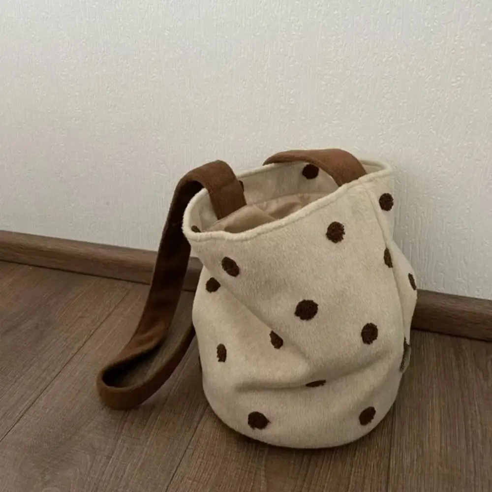 

Женская сумка-ведро большой вместимости, новинка 2025 года, милая сумка через плечо с длинным ремнем в горошек, мягкая женская модная сумка на плечо