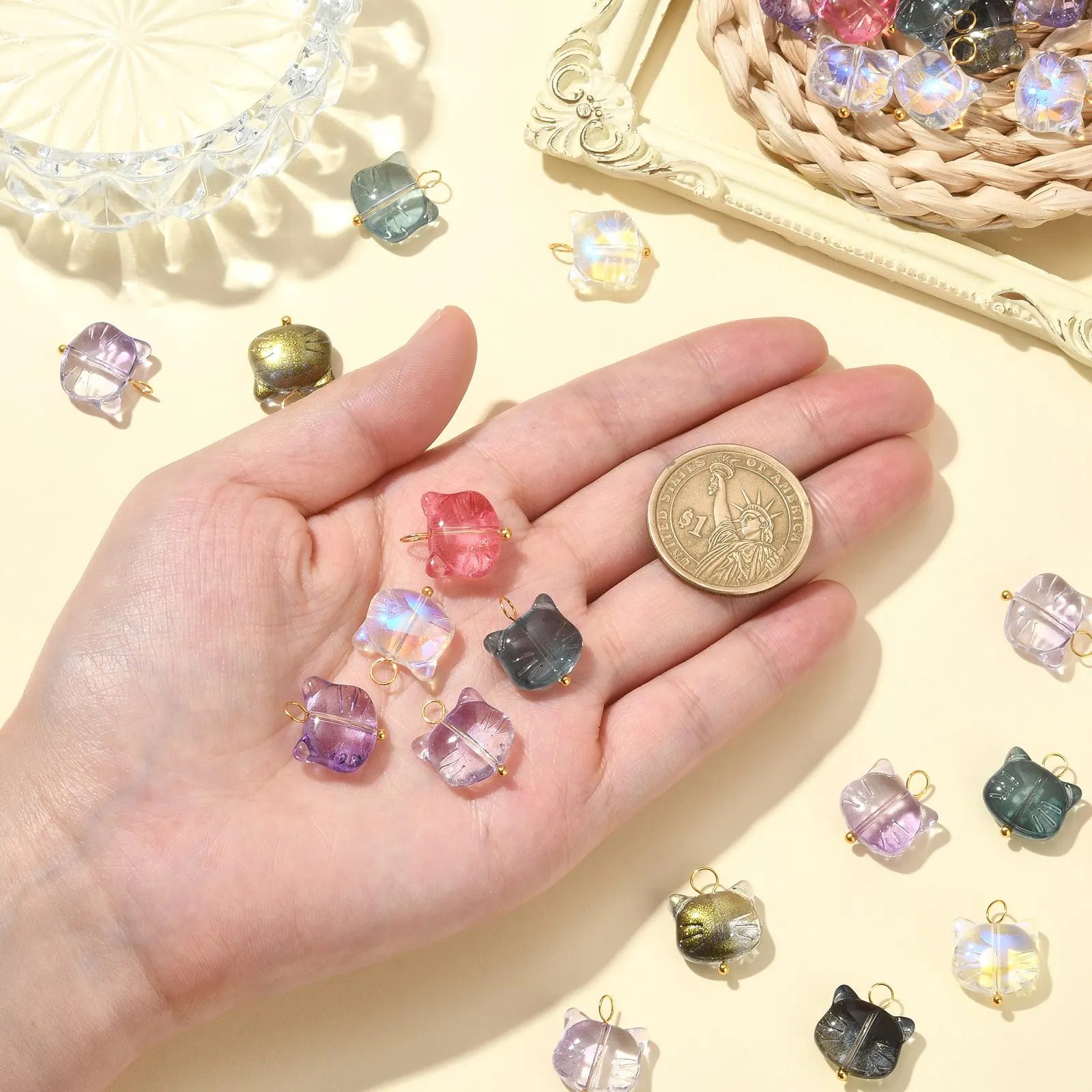 100Pcs 5 Colors Glass Cat Head Pendants Lovely Cat Head Beads with Loop Glass Animal Kitten Charms for Jewelry Earrings Making