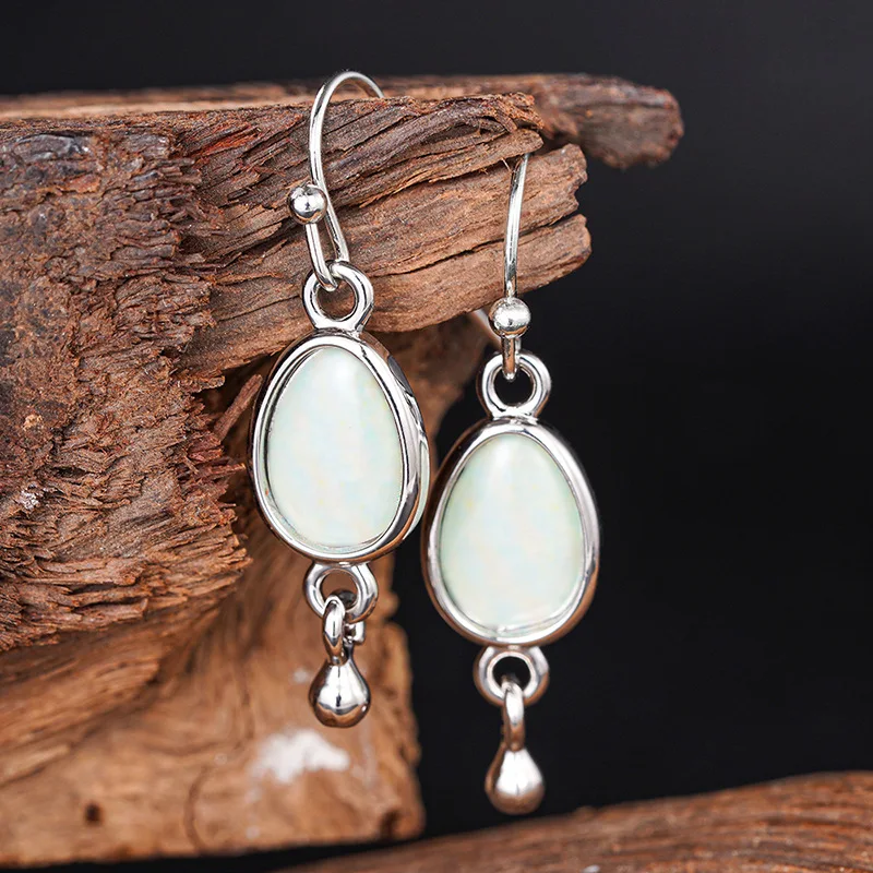 European and American New Personalized Earrings, Female Water Droplet Metal Beads, Elegant Daily Commuting Fashion Accessories