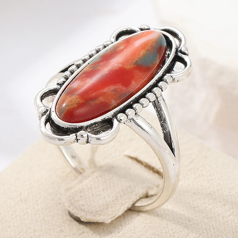 Vintage-Ring für Damen mit eingelegtem roten Stein, ethnische Silberfarbe, handgeschnitzt, für den täglichen Gebrauch, Partyschmuck, Jubiläumsgeschenk – Detail 1