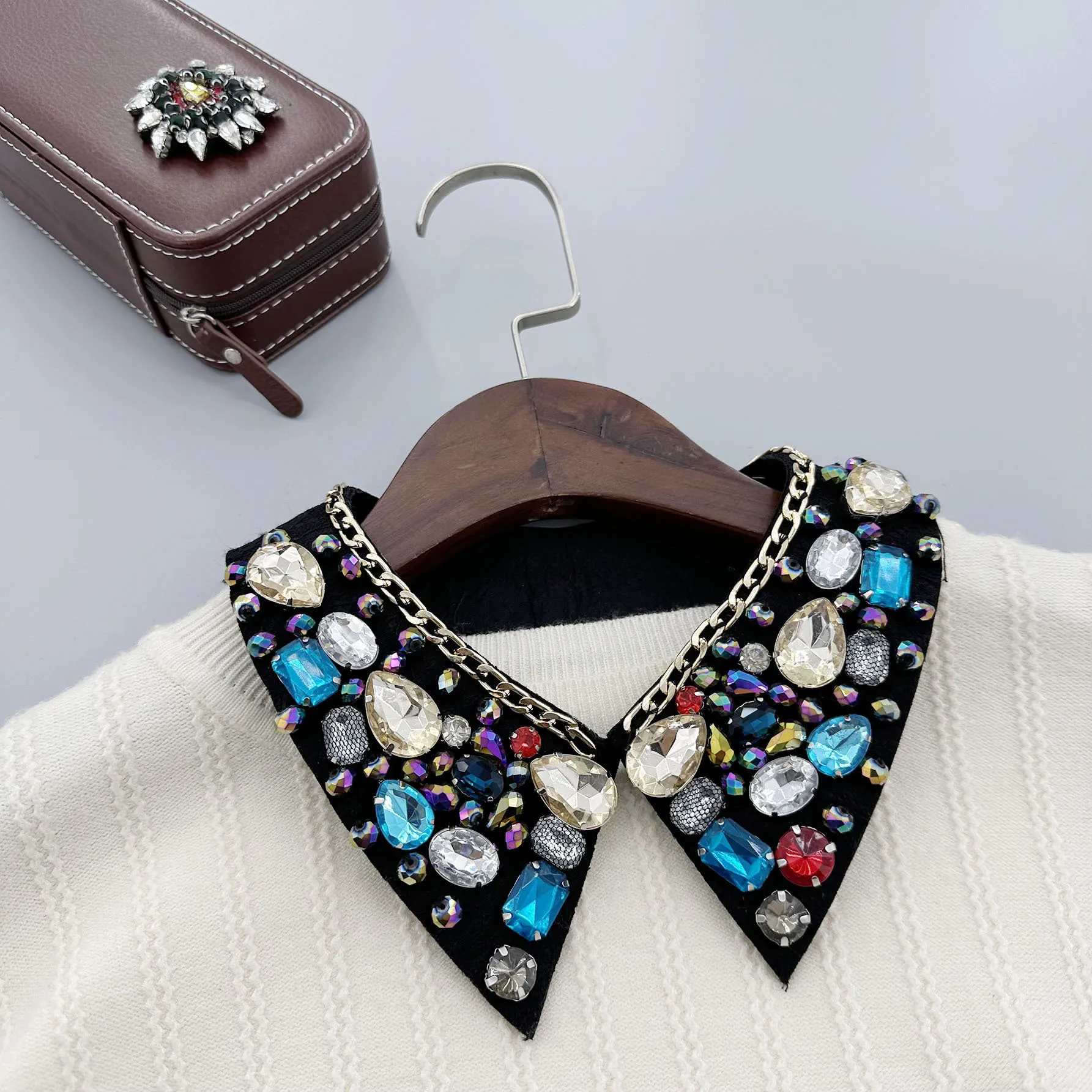 New Autumn Winter Fake Collar with Nail & Beads – High-End Post Production, Exquisite Versatile Stand Collar for Women
