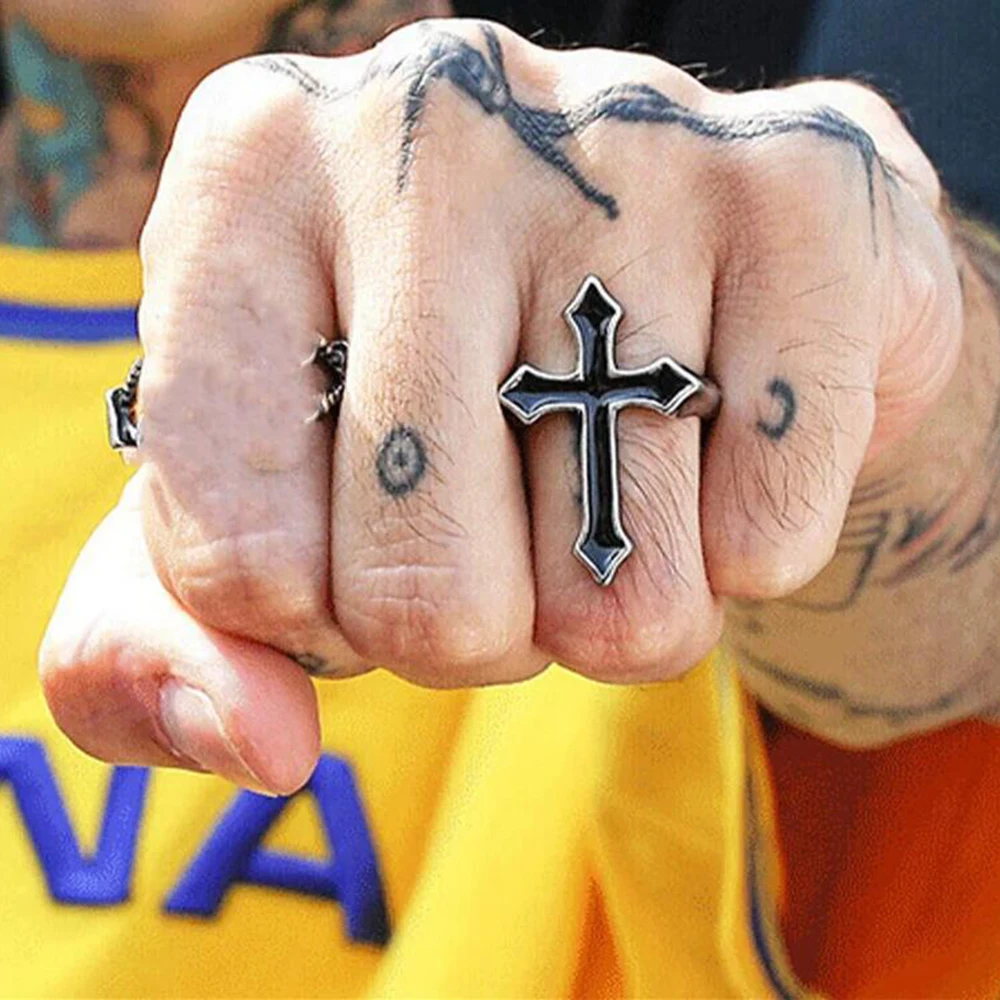 20/40Pieces/Lot Wholesale Black Cross Ring For Women Jesus New Style Men\'s Trendy Vintage Punk Metal Religious Rings Party Gift