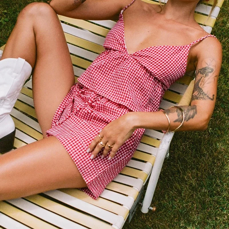 

Женские винтажные шорты из двух предметов, клетчатая бретелька с v-образным вырезом и открытой спиной, шорты с эластичной резинкой на талии, летняя пляжная праздничная одежда