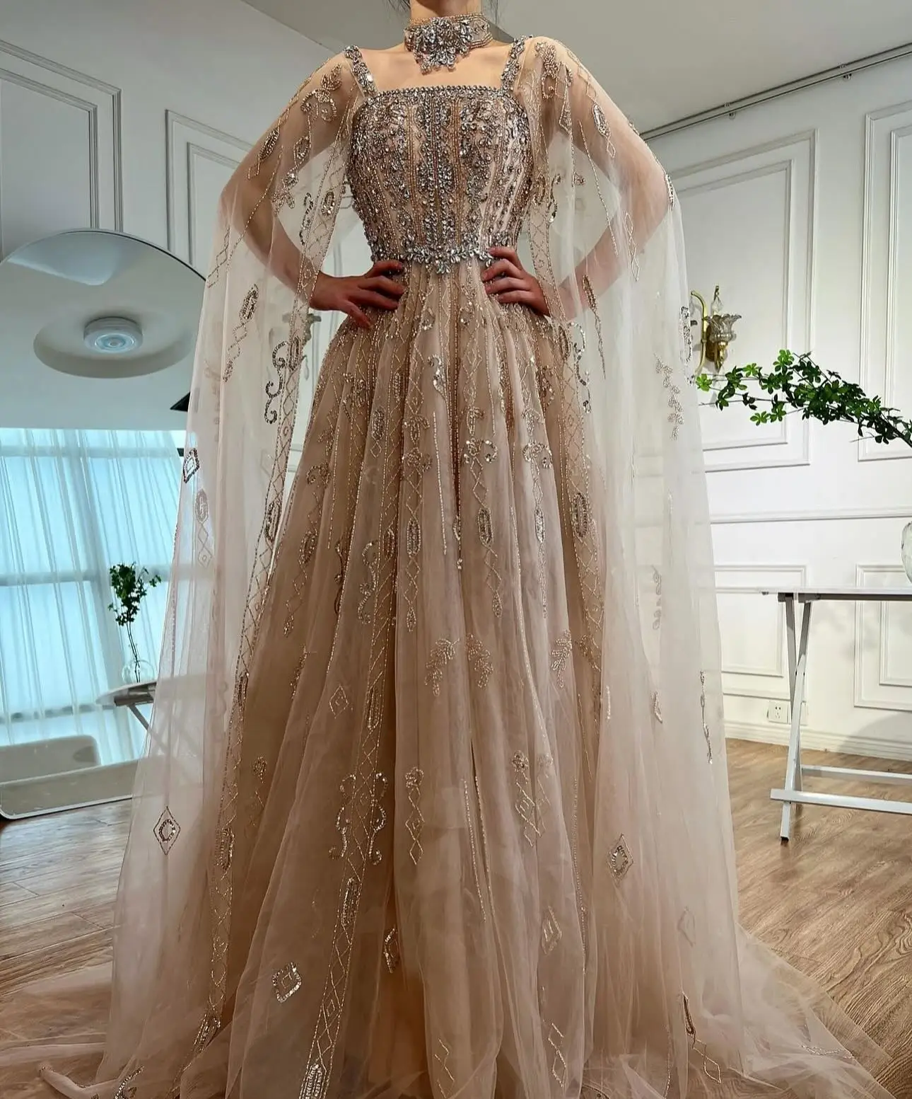 

Customized Champagne Sequined Crystal Exquisite Luxury Sparkly Dreamy Bridal Gowns Sweep Train Square Collar Zipper Back