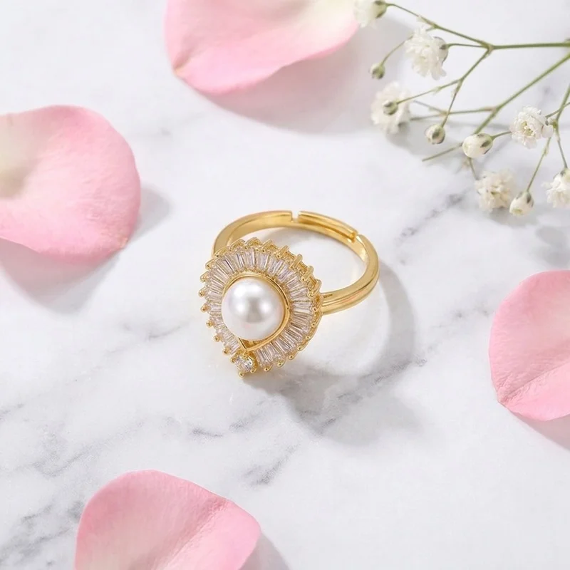 Palace-Inspired Teardrop White Bead Open Ring, Adjustable Statement Jewelry for Date, Party and Dinner Looks