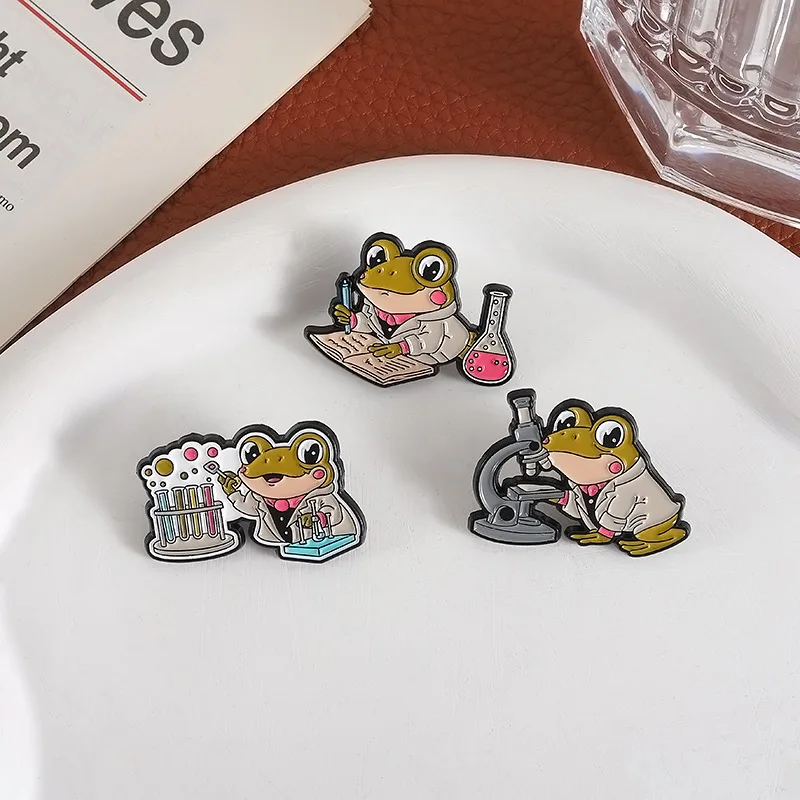 Science Laboratory Frog Enamel Pin Science Teacher Beakers And Test Tubes Microscope Brooch Lapel Badge Jewelry Gift for Friends