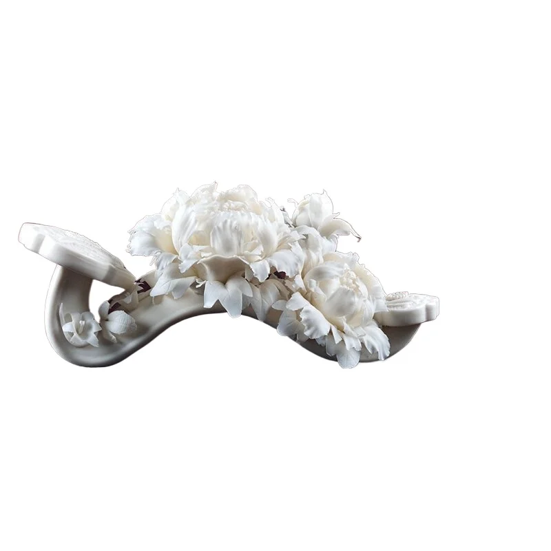 

Porcelain sculpture artwork