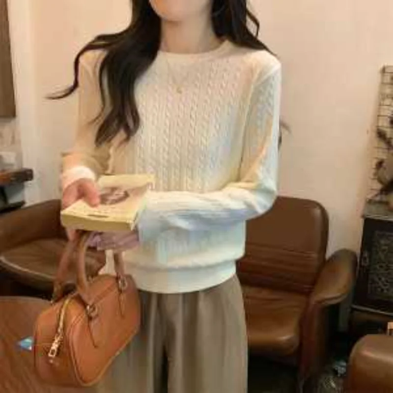 

New Solid Color Short Knitted Long-sleeved Versatile Temperament T-shirt Tops Women's Slim Round Neck Sweater Trendy