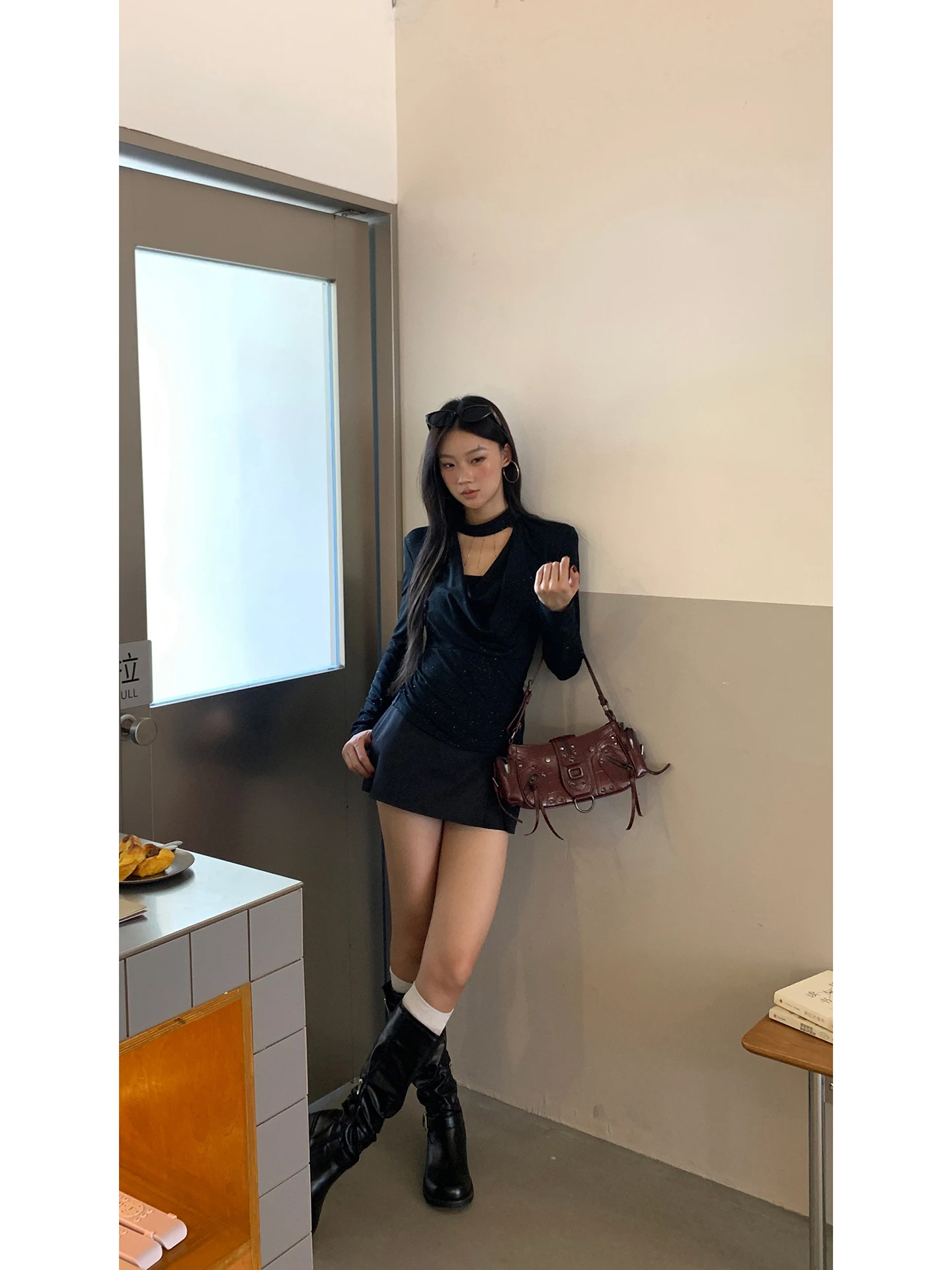 

Красная женская футболка Celebri Long Sve Base irt, новинка 202, осень-зима, черная внутренняя одежда, красивый топ с застежкой на талии